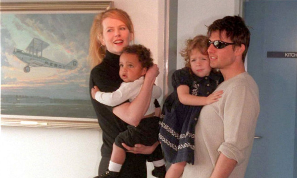 Bức ảnh hiếm hoi đầy đủ gia đình của cặp minh tinh Nicole Kidman và Tom Cruise.