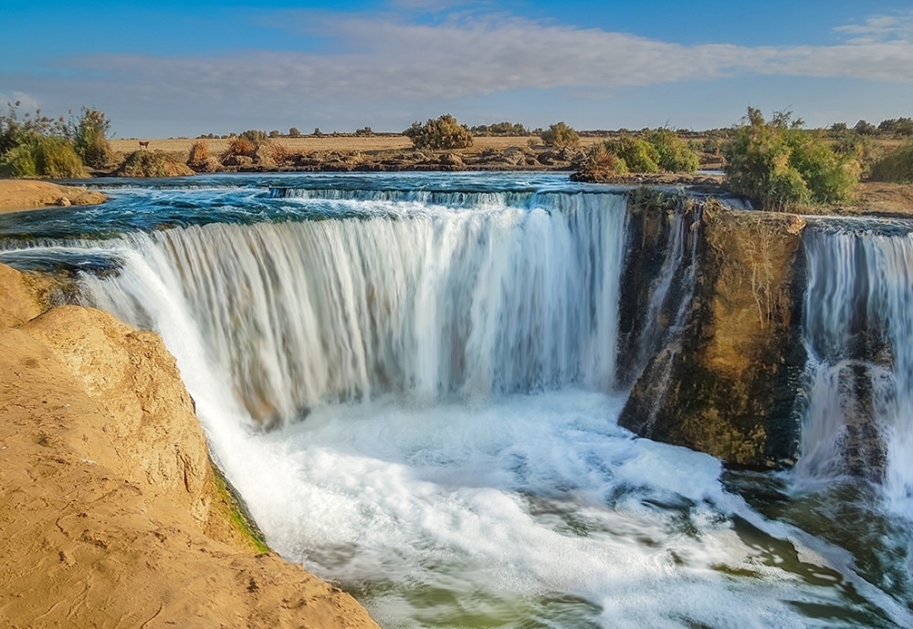 Wadi El Rayan được xem là thác nước tự nhiên lớn nhất Ai Cập.