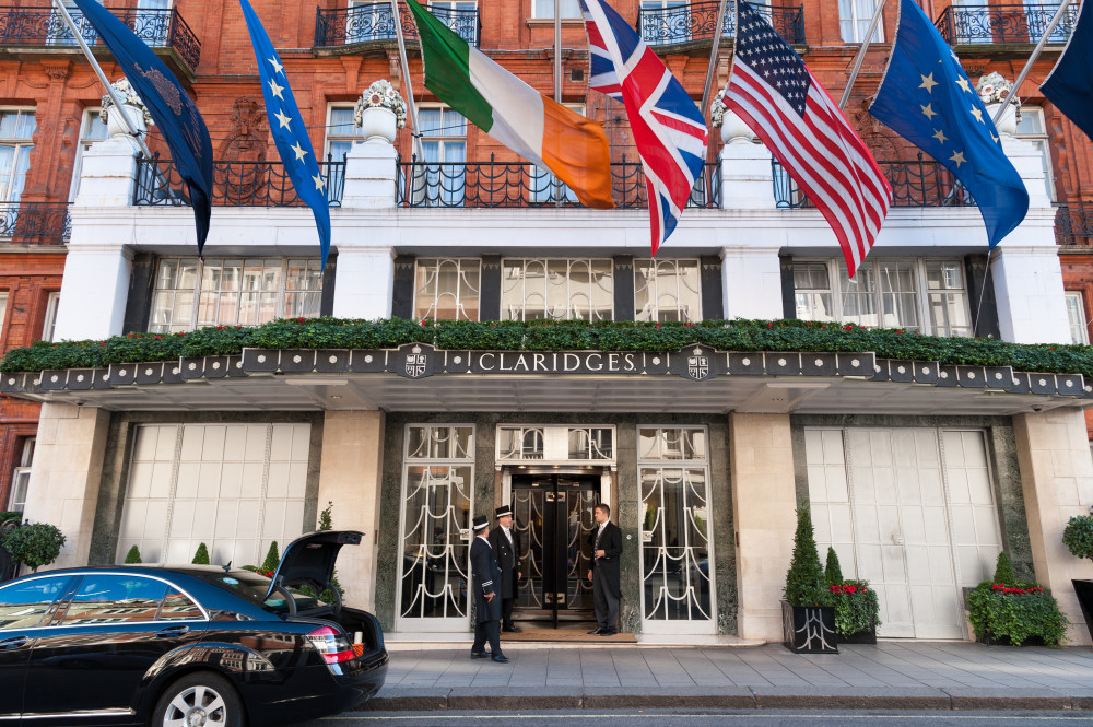 Khách sạn Claridge’s, thủ đô London, nước Anh - Ảnh: Shutterstock