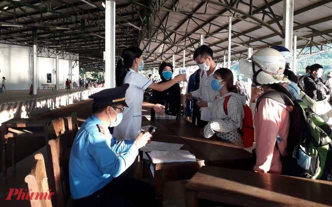Kiểm soát Y tế phòng chống dịch COVID-19 tại Thị trấn Lăng Cô (huyện Phú Lộc, Thừa Thiên- Huế)
