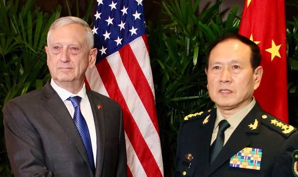 Tướng Mattis chụp ảnh với Wei Fenghe vào tháng 11/2018