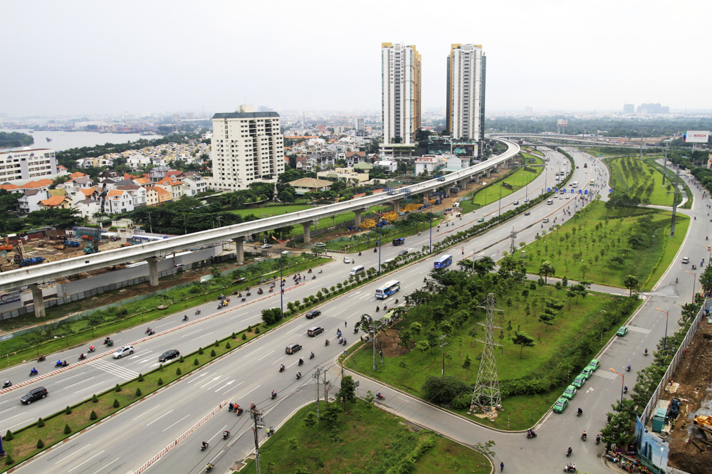 Tháng Mười, tàu metro thuộc tuyến metro số 1 sẽ về TP.HCM. Trong ảnh là đoạn depot và nhà ga trên cao thuộc tuyến metro số 1