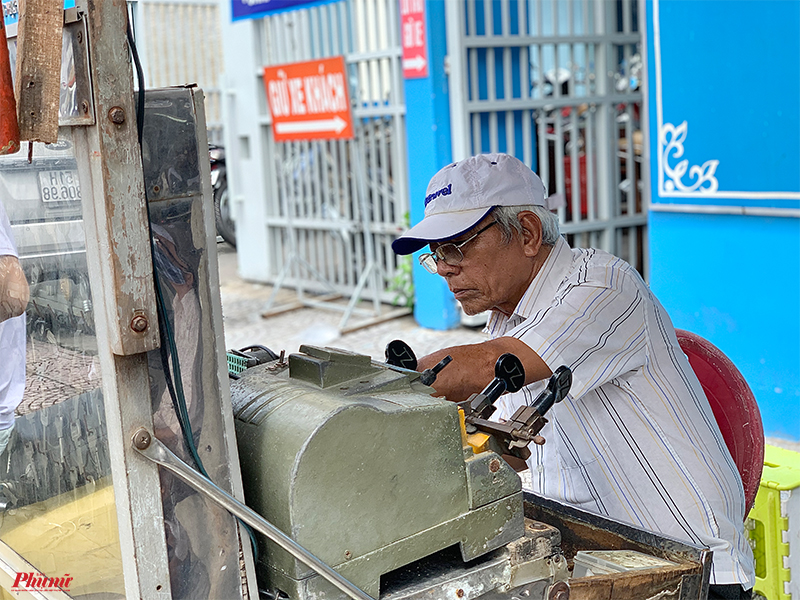 Ông Nhị