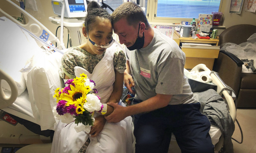 Một đám cưới cảm động đã diễn ra ngay trên giường bệnh - Ảnh: Southern Hills Hospital and Medical Center
