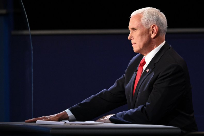 Phó Tổng thống Mike Pence trong cuộc tranh luận phó tổng thống tại Hội trường Kingsbury Đại học Utah (Salt Lake, Utah) ngày 7/10 - Ảnh: AFP