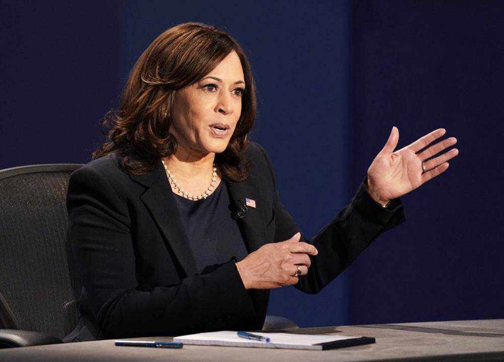 Thượng nghị sĩ Kamala Harris - ứng cử viên phó tổng thống của đảng Dân chủ - trong cuộc tranh luận với ông Mike Pence ngày 7/10 tại Kingsbury Hall, Đại học Utah (Salt Lake) - Ảnh: AP
