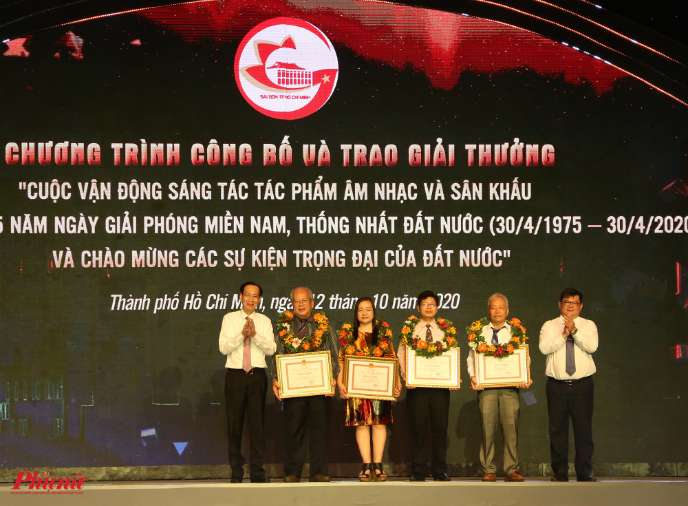 Các giải A còn lại thuộc về: ca khúc Thành phố yêu thương (Bích Hà), Sáng ngời hào khí Sài Gòn – TPHCM (Võ Văn Tín), kịch bản Khát vọng ngày mai (Trần Văn Hùng).