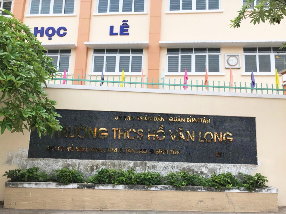 Với nhiều sai sót trong quản lý, hiệu trưởng trường này gây ra nhiều bức xúc cho giáo viên, nhân viên