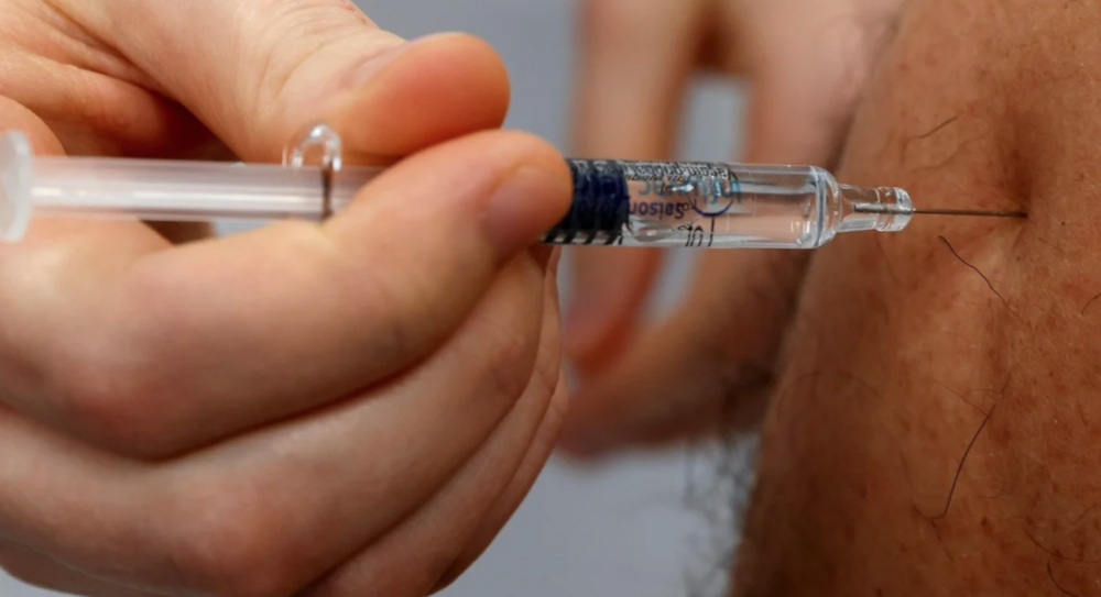 Sự lo lắng của công chúng về sự an toàn của vắc-xin cúm đã tăng lên sau vụ thương vong ở Hàn Quốc. Ảnh: Reuters
