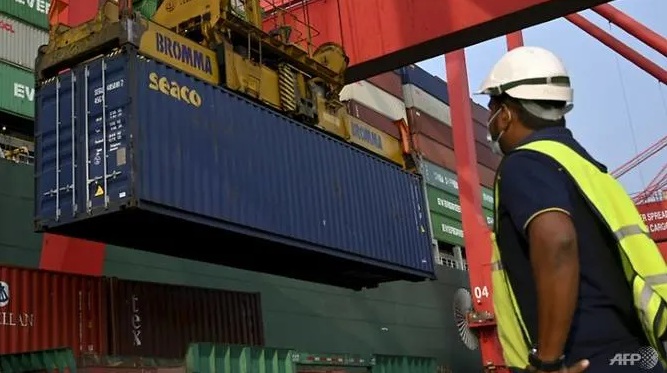 242 container chất thải được nhập lậu vào Sri Lanka từ cuối năm 2017 đến đầu 2018.
