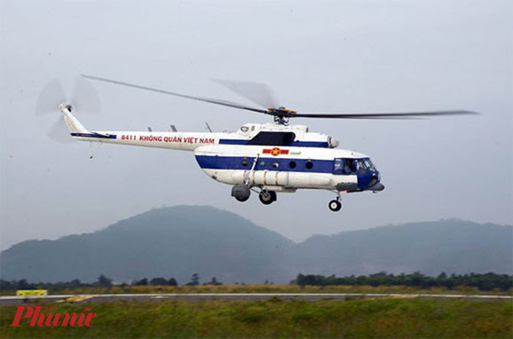 Mi17 xuất phát từ sân bay Đà Nẵng vào Phước Sơn