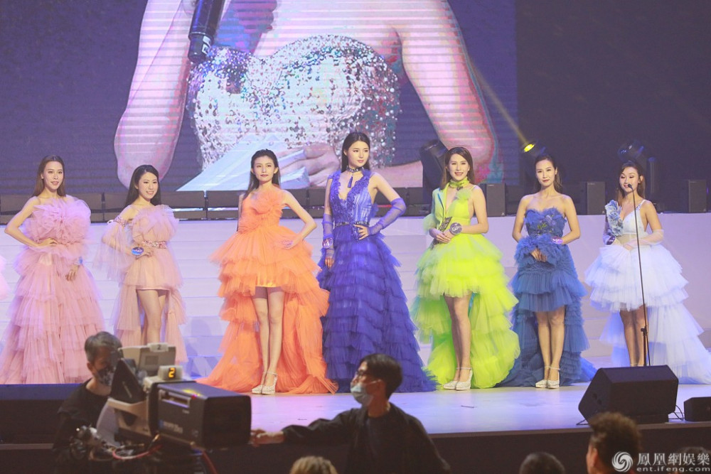 Hoa hậu châu Á được tổ chức từ năm 1985, nhằm tìm diễn viên cho đài ATV, đối thủ của TVB. Nhiều tên tuổi lớn cũng được tìm ra từ cuộc thi này như: Ngô Ỷ Lợi, Ông Hồng, Dương Cung Như... Tuy nhiên, về sau này, nhà đài làm ăn sa sút dẫn đến