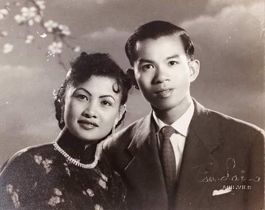 Vợ chồng ca sĩ, nhạc sĩ Ngọc Cẩm - Nguyễn Hữu Thiết từng là cặp song ca nổi tiếng một thời của làng nhạc miền Nam