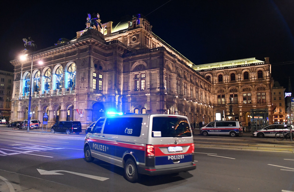 Các tay súng tấn công 6 địa điểm tại khu vực trung tâm thủ đô Vienna, Áo vào tối 2/11.