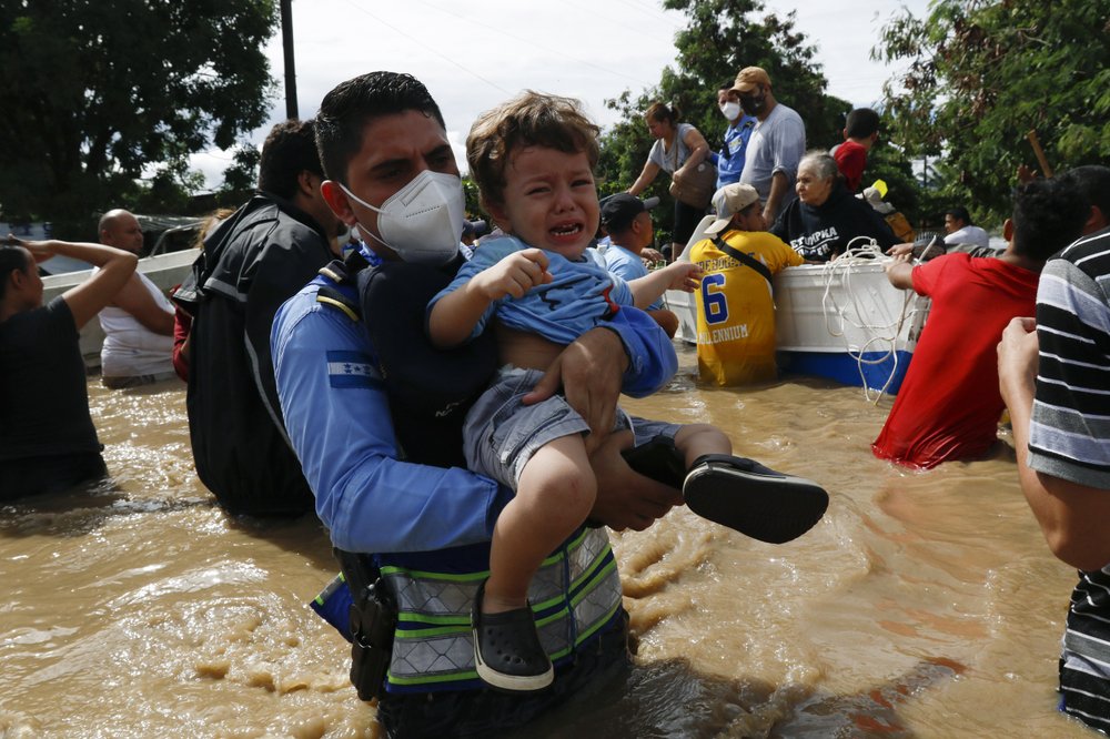 Honduras bị nhấn chịm do nước lũ trên diện rộng.