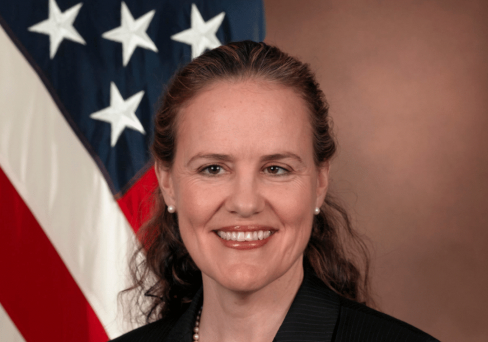 Chân dung chính thức của bà Michèle A. Flournoy, Thứ trưởng Bộ Quốc phòng về Chính sách - Ảnh: Quân đội Mỹ/Bộ Quốc phòng