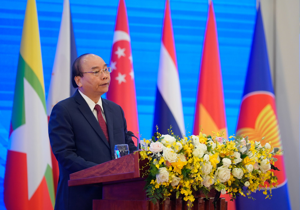 Thủ tướng Nguyễn Xuân Phúc phát biểu tại Hội nghị.