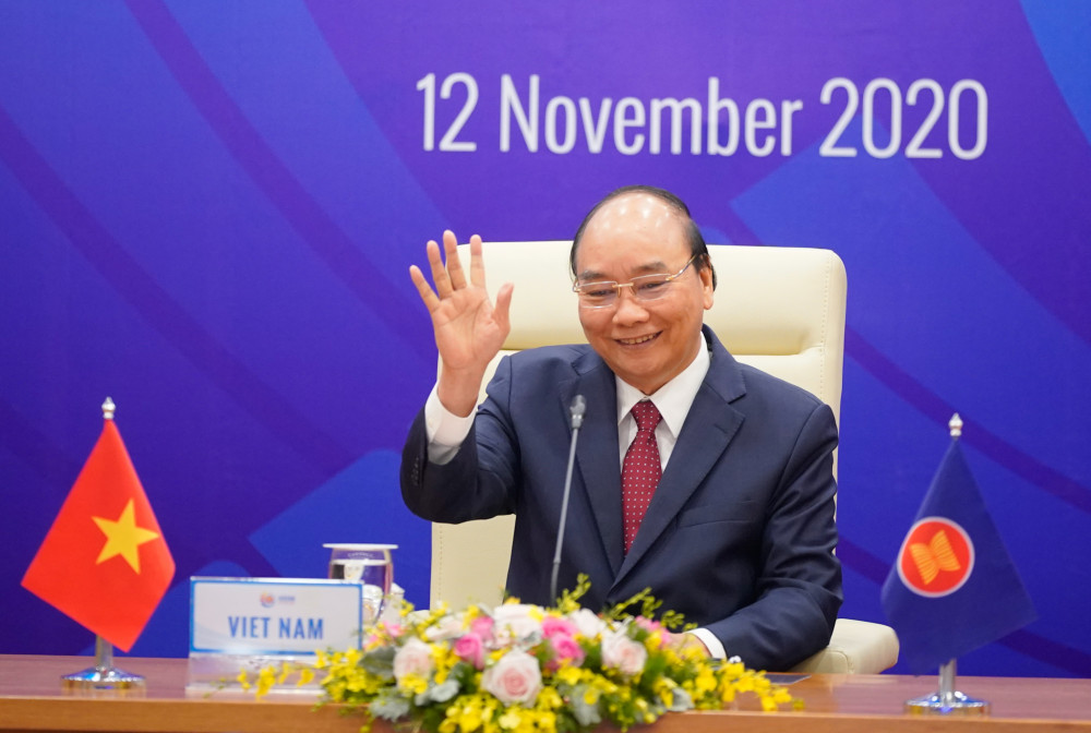 Thủ tướng Nguyễn Xuân Phúc chủ trì tại Hội nghị.