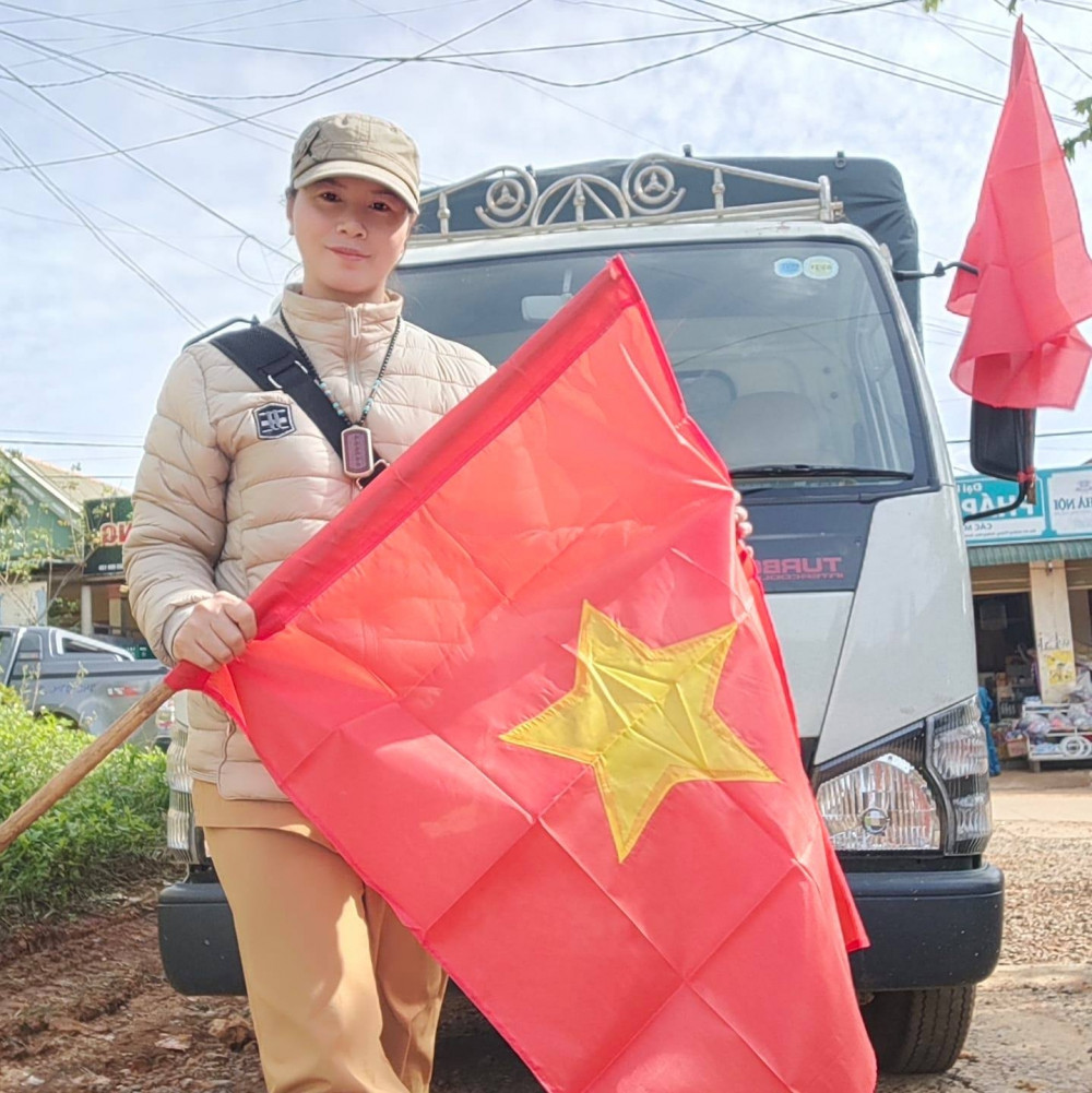 Lăn xả với bà con miền Trung 1 tháng tròn, sụt hơn 4 kí, nhưng tinh thần chị Liên An vẫn còn nhiệt huyết (Ảnh nhân vật cung cấp)