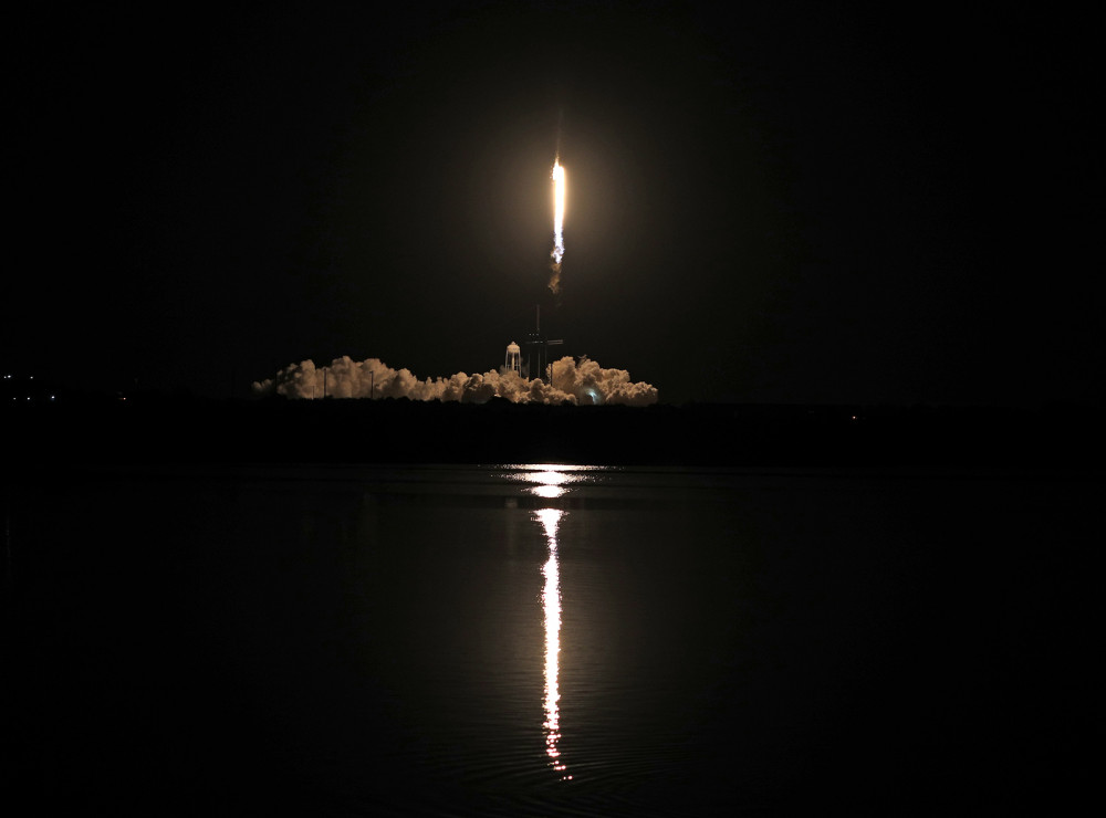 Sáng 16/11, SpaceX phóng thành công công tên lửa đưa đoàn phi hành gia lên ISS.