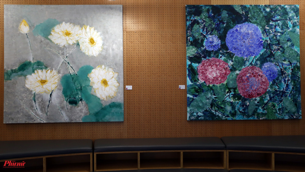 Xèo Chu thích vẽ hoa vì mẹ yêu thích hoa, thường xuyên cắm hoa trong nhà.