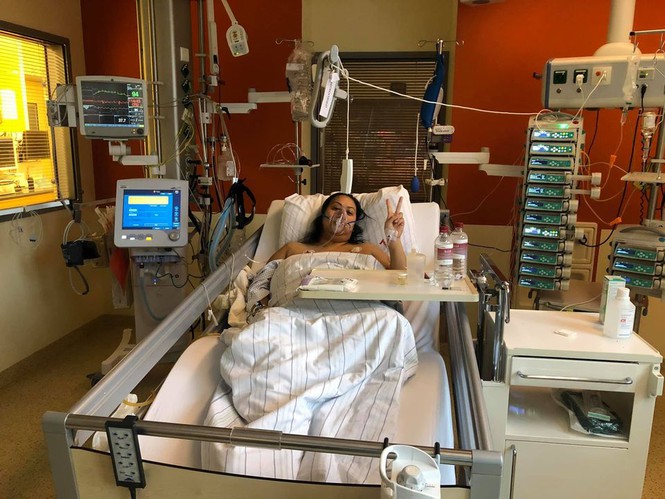 Brittanya Karma điều trị COVID-19 tại bệnh viện trước khi mất.