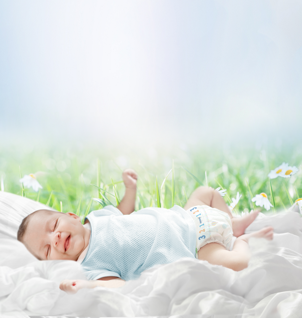 Tã giấy nhẹ nhàng, thoải mái thì giấc ngủ của con mới sâu được. Ảnh: Shutterstock