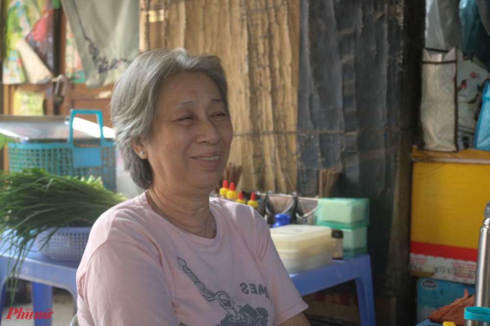 Cô Nguyễn Thị Tuyết (64 tuổi) sinh ra và lớn lên ở khu vực này