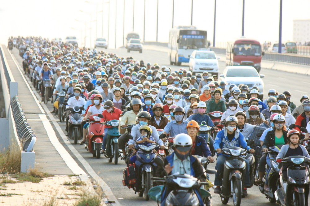 TP.HCM có hơn 7,4 triệu xe máy, là nguồn gây ô nhiễm không khí lớn - Ảnh: Đỗ Minh