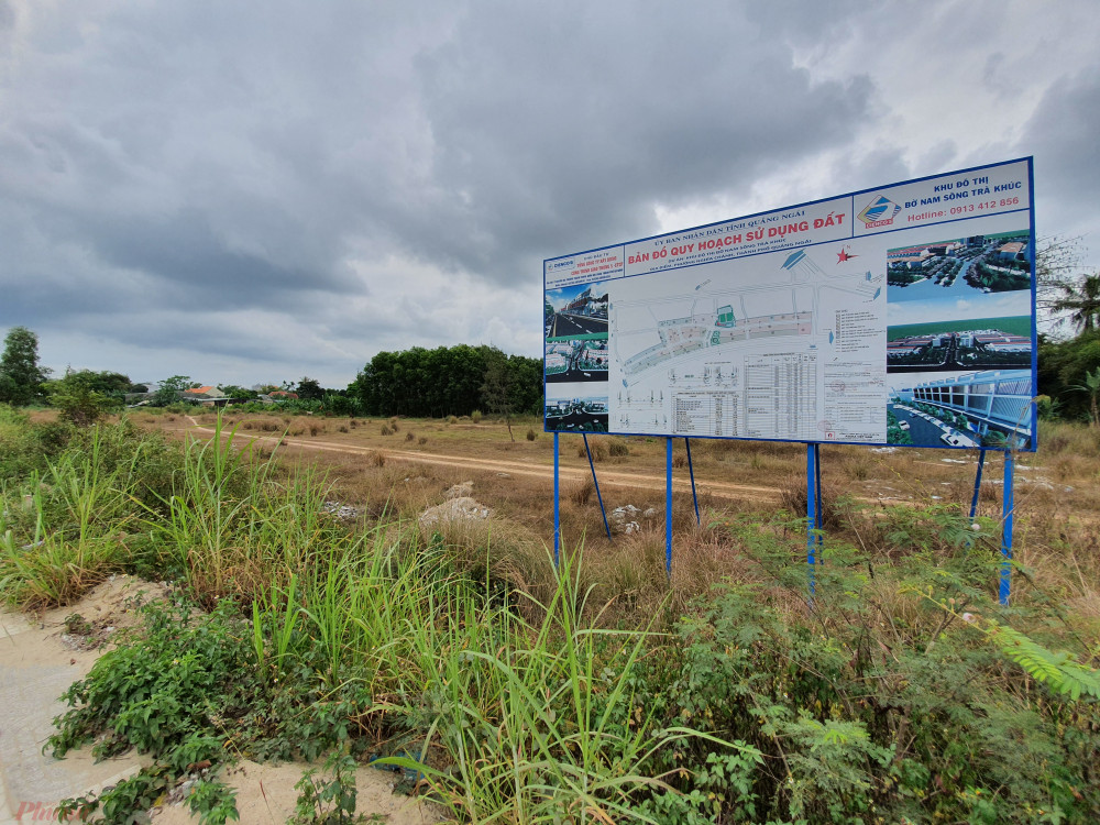 Hàng loạt dự án bất động sản ở bờ nam sông Trà Khúc xía chỗ và bất động nhiều năm nay