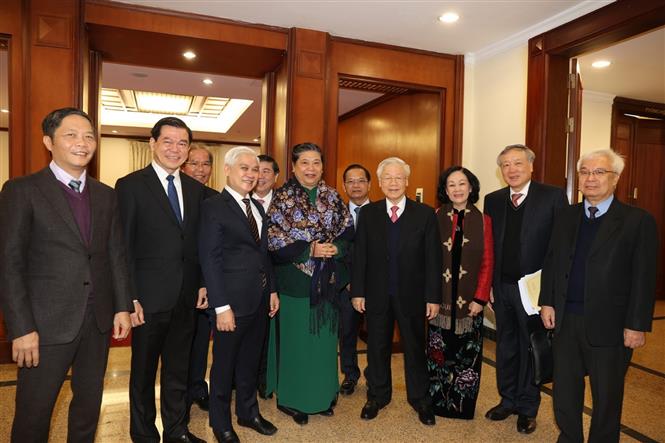 Tổng Bí thư, Chủ tịch nước Nguyễn Phú Trọng với các đồng chí lãnh đạo Đảng, Nhà nước và các đại biểu dự bế mạc Hội nghị - Ảnh: Trí Dũng/TTXVN