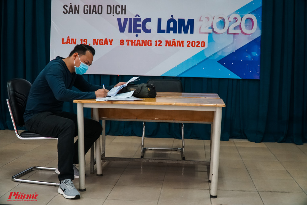 gNhu cầu việc làm Tết năm 2020 đa số rơi vào các ngành như bảo vệ, giao hàng nhanh, nhân viên bán hàng và nhân viên về tạp vụ. 