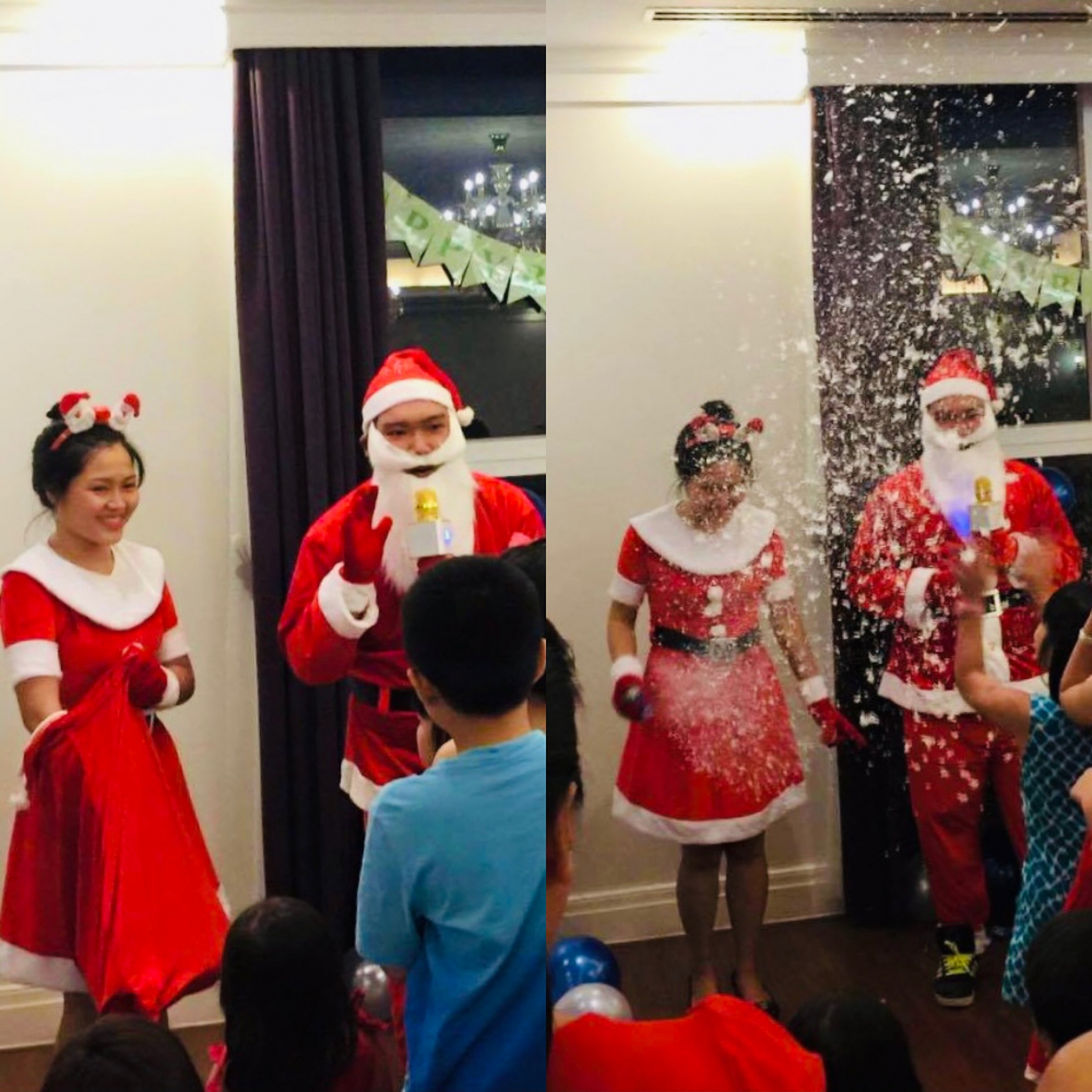 Ông gia Noel đến trao quà, vui chơi cùng trẻ em nhân dịp Giáng sinh. Ảnh: NVCC