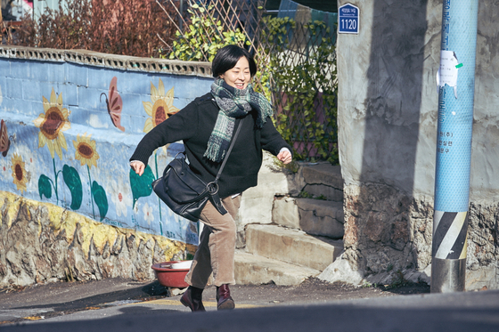 Lucky Chan-sil của đạo diễn Kim Cho-hee, phát hành vào tháng 3, đã được phát hành lại vào tháng trước và dự kiến ​​công chiếu tại Nhật Bản vào tháng 1