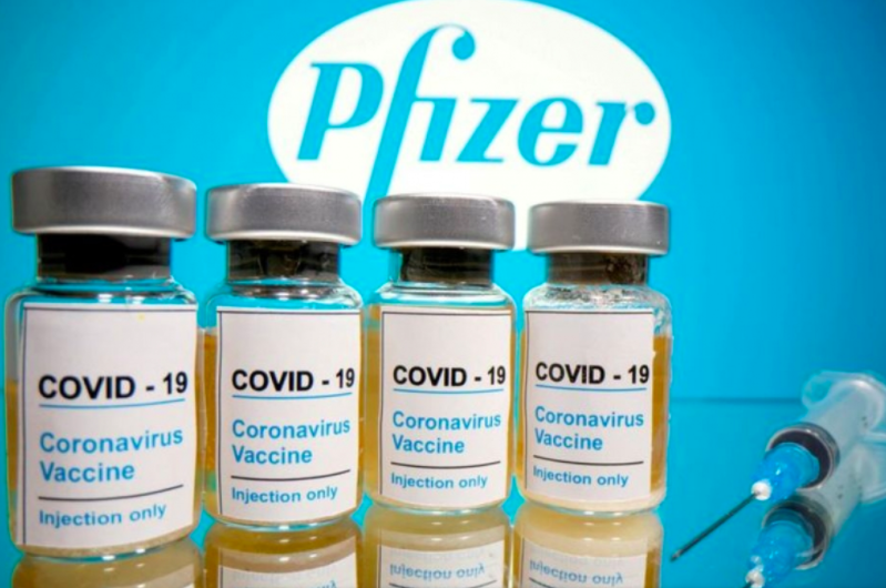 Pfizer - BioNTech hợp tác phát triển. Quốc đảo này cũng ký thỏa thuận đặt mua và thanh toán trước cho một số vaccine Covid-19 của hãng khác, bao gồm Moderna và Sinovac.