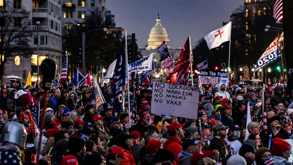 Những người ủng hộ Tổng thống Donald Trump tập trung trong mưa cho một cuộc biểu tình tại Freedom Plaza ở D.C. ngày 5/1