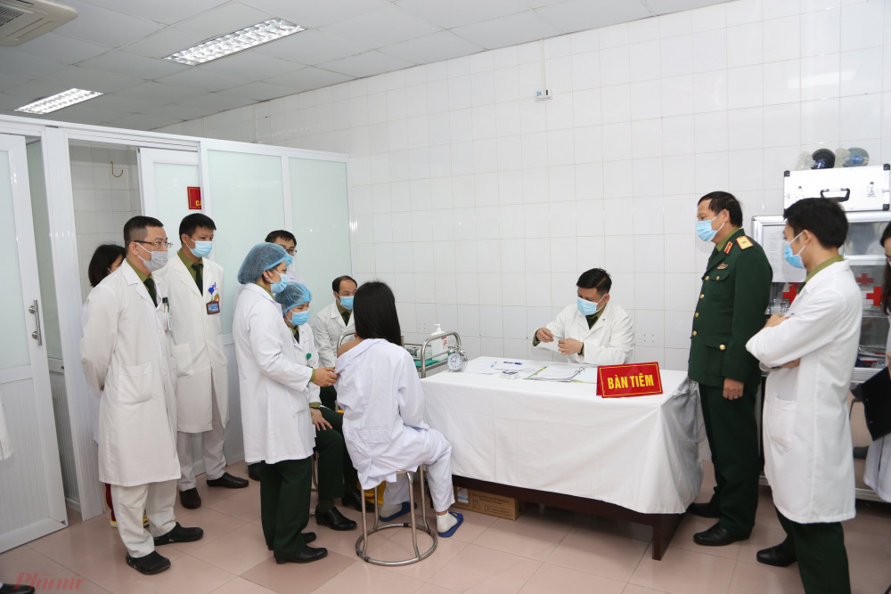 Việt Nam đã tiêm thử nghiệm vắc xin phòng COVID-19 trên người.