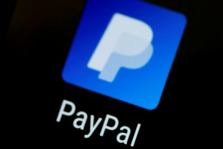 PayPal đã chặn trang web giúp gây quỹ cho những người đã tham dự bạo lực ở Điện Capitol - Ảnh: Reuters