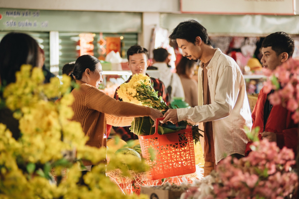 Hình ảnh trong MV Đi về nhà của Đen Vâu