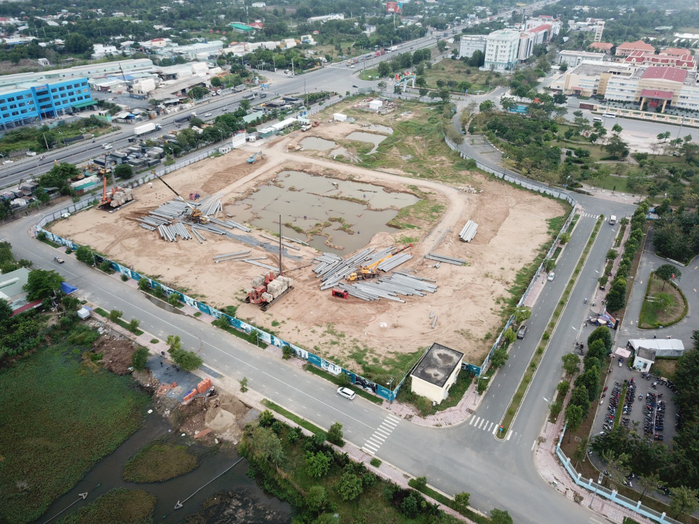 Sau hơn 1 năm rao bán dự án West Gate vẫn là bãi đất trống, chưa triển khai gì đồng nghĩa là chưa được phép huy động vốn