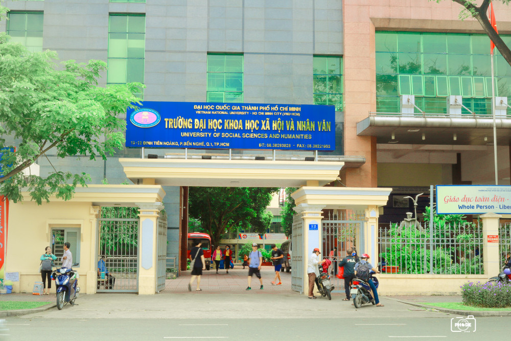 Trường ĐH Khoa học Xã hội và Nhân văn