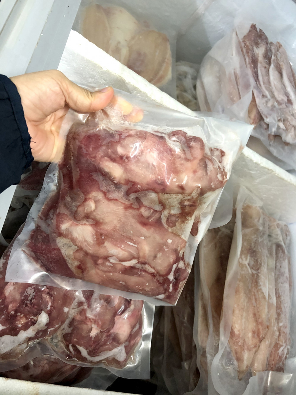 Sản phẩm thịt chuột đồng không có nhãn mác được bán tại một cửa hàng ở Q.Gò Vấp, TP.HCM