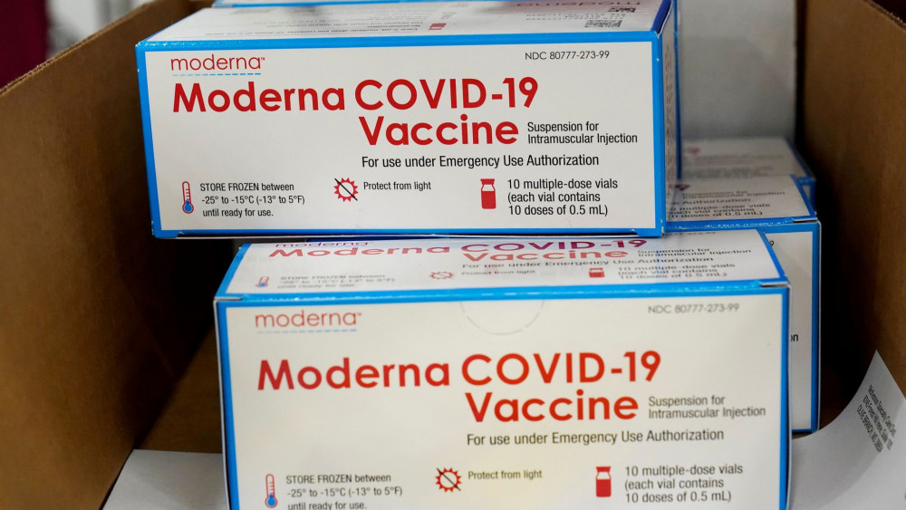 Vắc-xin ngừa COVISD-19 do hãng Moderna bào chế cần phải được lưu trữ trong tủ lạnh với nhiệt độ tiêu chuẩn - Ảnh: 