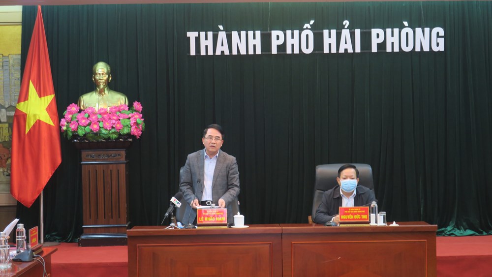 Ông Lê Khắc Nam - Phó Chủ tịch UBND TP Hải Phòng đề xuất mua vắc xin cho người dân thành phố.