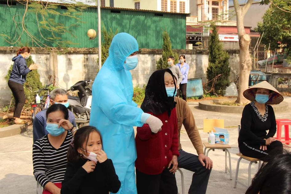 Theo ghi nhận trực tiếp tại hiện trường, hầu hết người dân phường Thạch Khôi đều chấp hành tốt các quy định về cách ly y tế. 