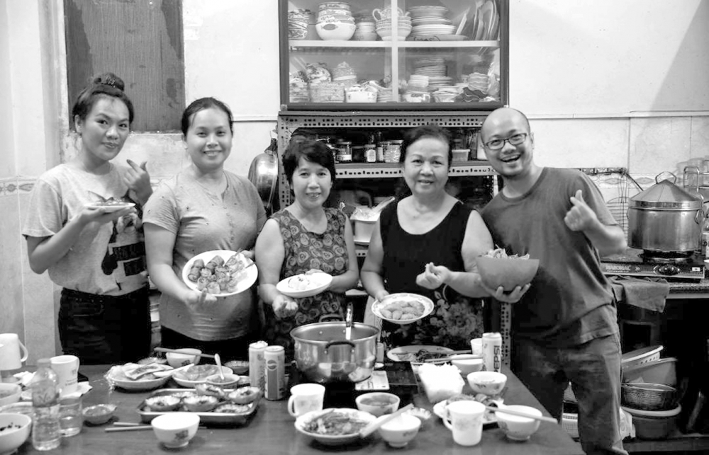 Trong gian bếp nhà nghệ nhân ẩm thực Nguyễn Thị Phiên luôn có những món ngon đãi khách