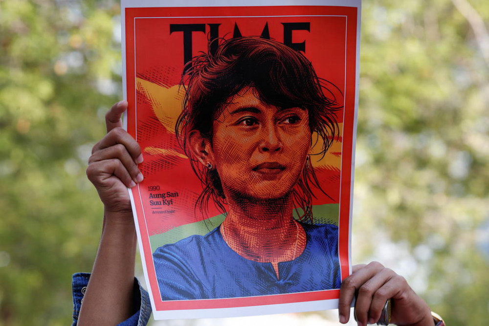 Trong mắt người dân, nhà lãnh đạo Aung San Suu Kyi là một anh hùng dân tộc đã đấu tranh không ngừng vì quyền dân chủ của đất nước