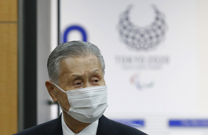 Yoshiro Mori, chủ tịch ủy ban tổ chức Olympic Tokyo, tham dự một cuộc họp báo ở Tokyo hôm thứ Năm