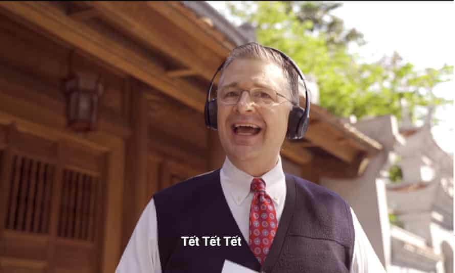 Đại sứ Mỹ  Daniel Kritenbrink hát rap chúc mừng Tết Nguyên Đán của Việt Nam - Ảnh cắt từ clip 