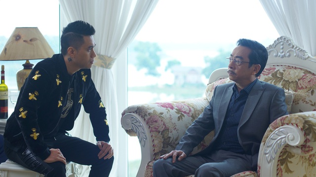 Diễn viên Việt Anh và NSND Hoàng Dũng trong phim Người phán xử